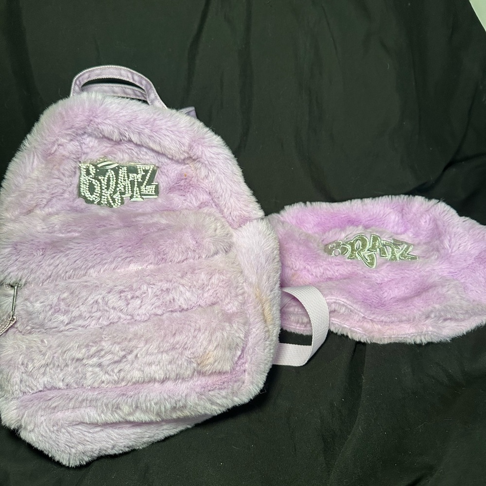 Bratz Backpack and bucket hat Set
